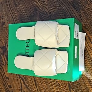 Bottega Veneta Lido Sandal Wax